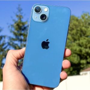 Blue iPhone 13 Unlocked 💯% battery life